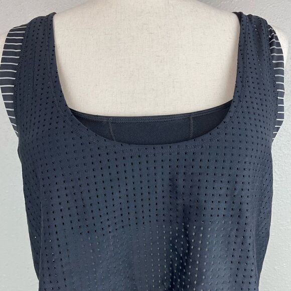 NWT Nike Convertible Swim Top Size L - Picture 2 of 8